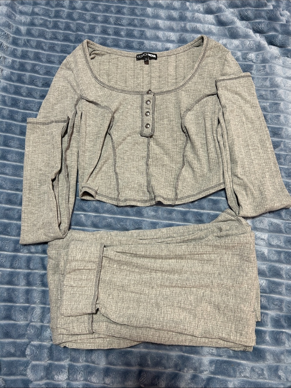 Fashion Nova Light Gray Ribbed Henley Lounge Set